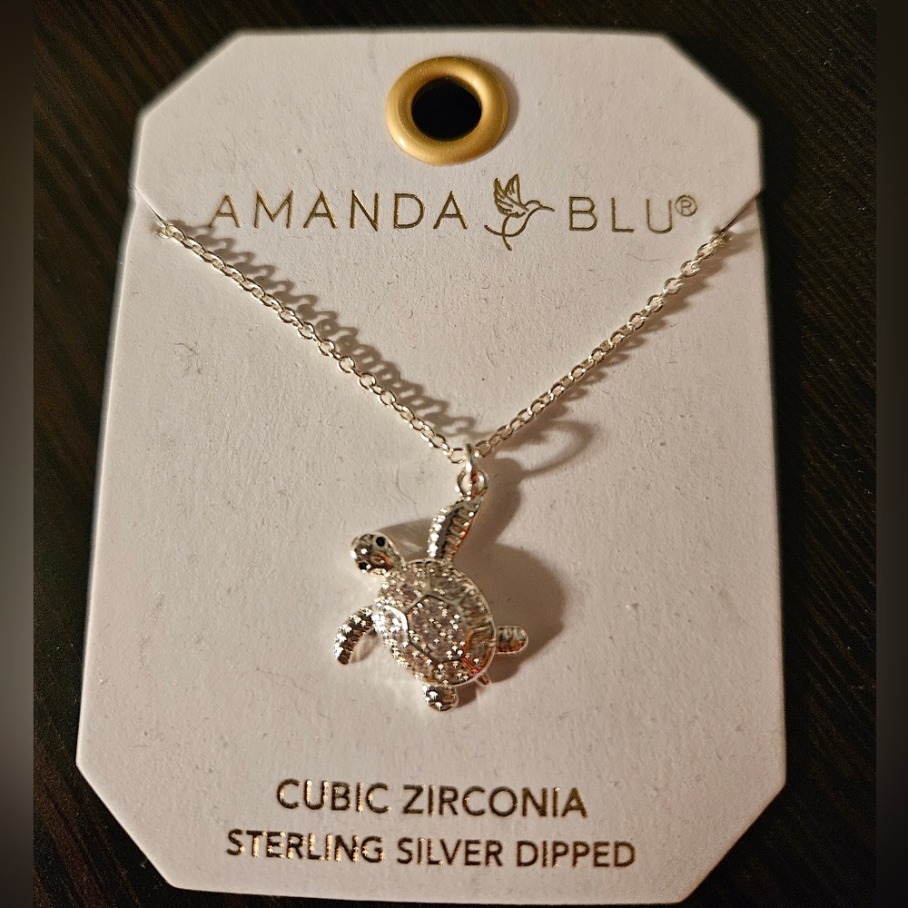 NWT Amanda Blu Turtle Necklace - Picture 2 of 4